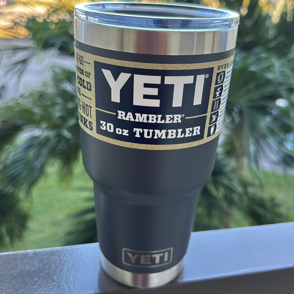 Yeti 30oz Rambler Tumbler